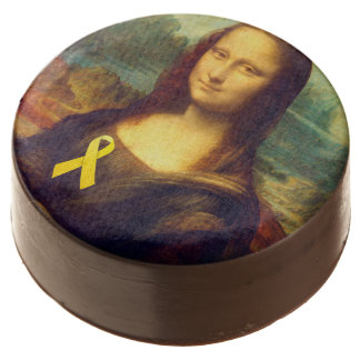 Mona Lisa With Yellow Ribbon Chocolate Dipped Oreo