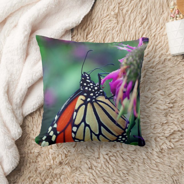 Monarch Butterfly On Flower Close Up  Throw Pillow (Blanket)