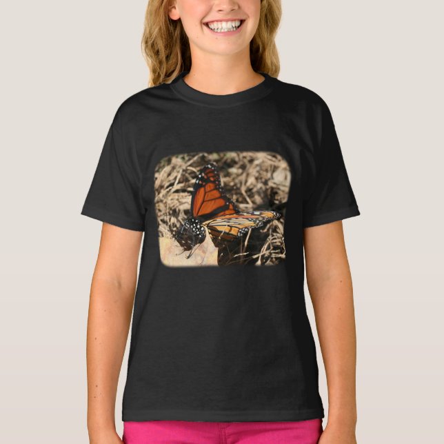Monarch Butterfly On Leaf Nature  T-Shirt (Front)