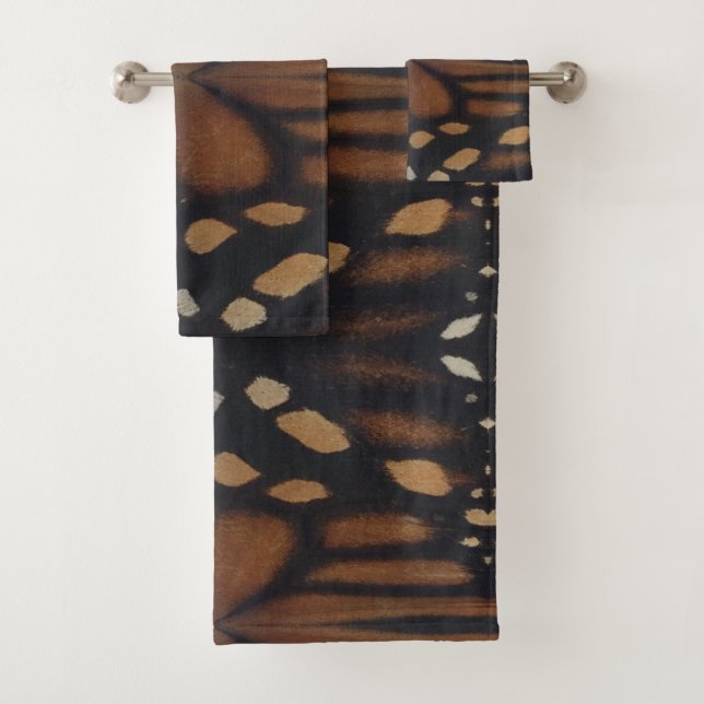 Monarch Butterfly Wing Up Close Pattern  Bath Towel Set (Insitu)