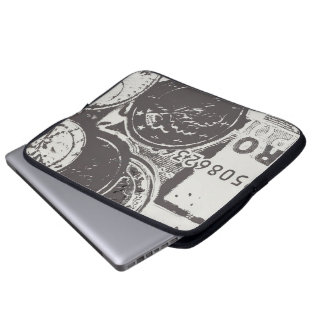 Money makes the world go round laptop sleeve