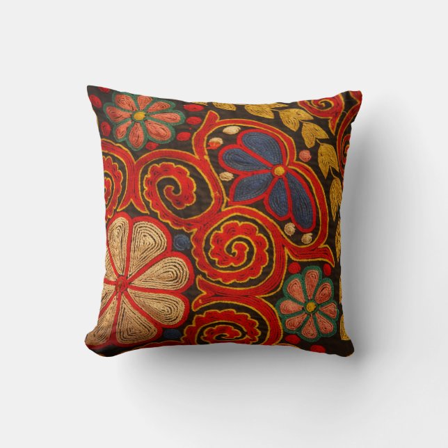 Mongolia pattern throw pillow (Front)