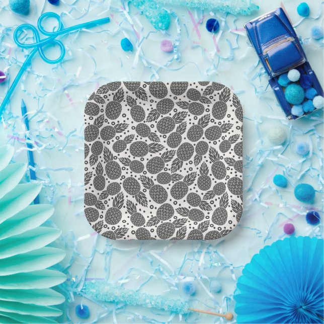 Monochrome Pineapples Paper Plates (Party)