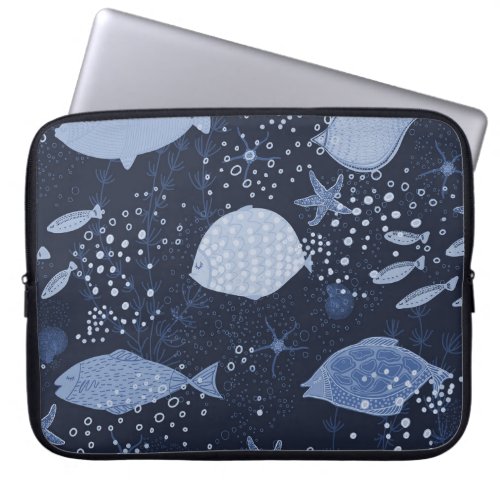Monochrome sleeping fishes dark pattern laptop sleeve
