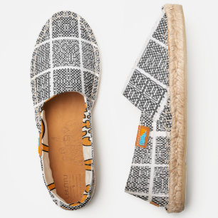 Monochrome Unisex Afridrilles: Black & White Espadrilles