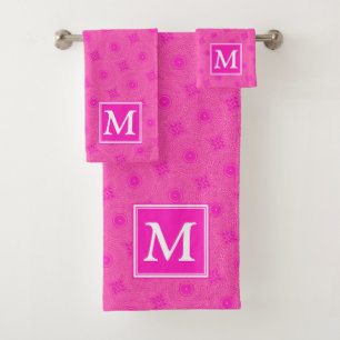 Monogram hot pink circles pattern bath towel set