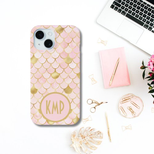 Monogram Initials Pink Blush Gold Mermaid Scales iPhone 15 Case