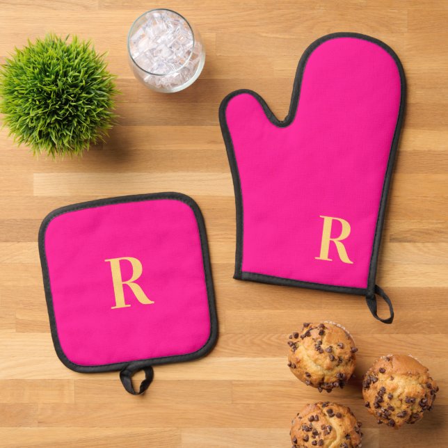 Monogram Modern Hot Pink Oven Mitt & Pot Holder Set (Top Down)