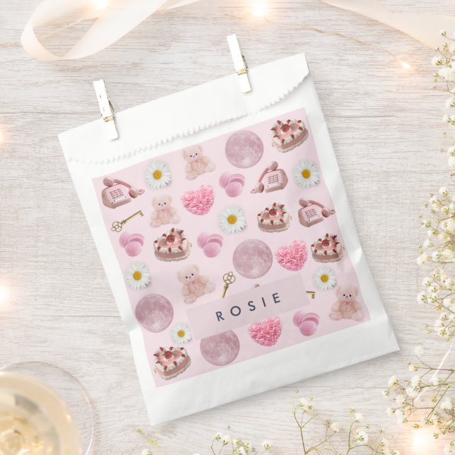 Monogram Personalized Coquette Vintage Seashell Favor Bag (Clipped)