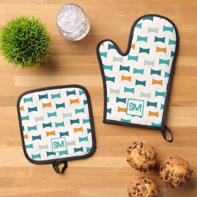 Monogram Retro Mid Century Geometric Pattern Oven Mitt & Pot Holder Set (Top Down)