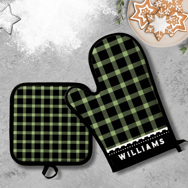 Monogram Rustic Green Plaid Oven Mitt & Pot Holder Set (Monogram Rustic Green Plaid Oven Mitt & Pot Holder Set)