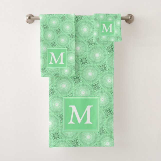 Monogram spring green circles pattern bath towel set (Insitu)