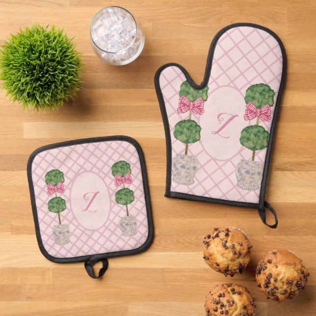 Monogram Topiary ginger Jar Oven Mitt & Pot Holder Set (Top Down)