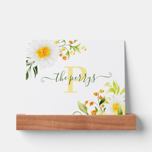 Monogrammed Daisy Picture Ledge