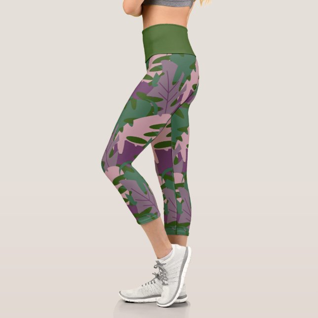 Monstera Leaf Greenery Plant   Capri Leggings (Left)