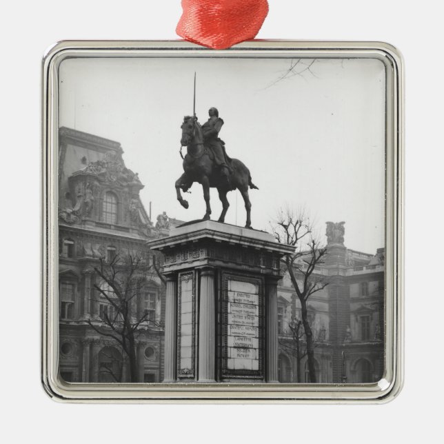 Monument dedicated to General Lafayette Metal Ornament (Front)