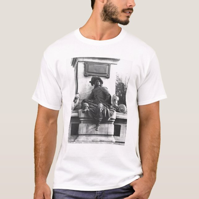 Monument to Alexandre Dumas Pere, d'Artagnan T-Shirt (Front)
