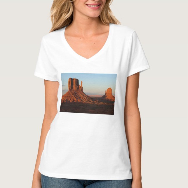 Monument valley,Colorado T-Shirt (Front)