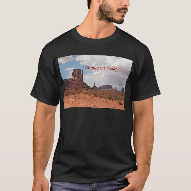 Monument Valley, Mitten, Utah, USA 3 (caption) T-Shirt (Front)