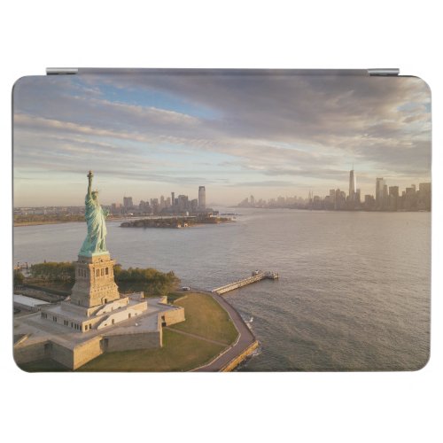 Monuments  Statue of Liberty iPad Air Cover