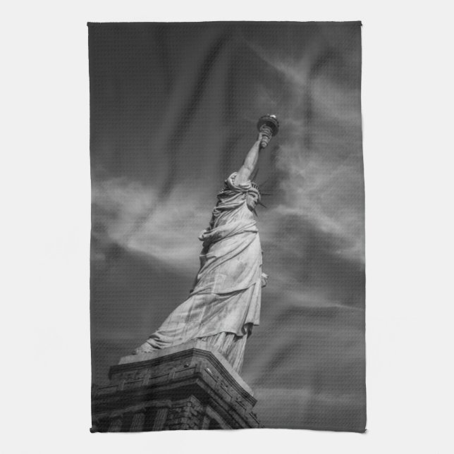 Monuments | Statue of Liberty Manhattan NYC Kitchen Towel (Vertical)