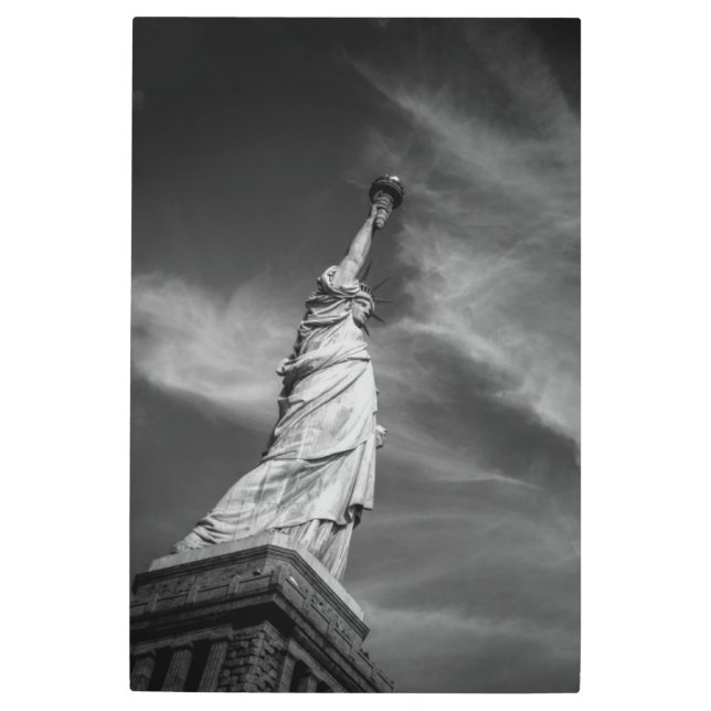 Monuments | Statue of Liberty Manhattan NYC Metal Print (Front)