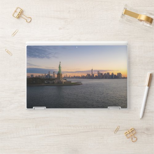 Monuments  Statue of Liberty NYC HP Laptop Skin