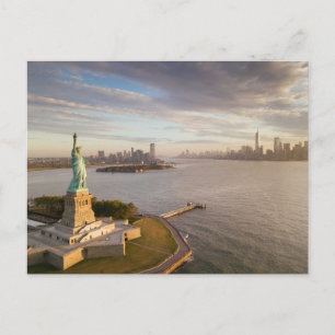 Monuments Statue of Liberty Postcard