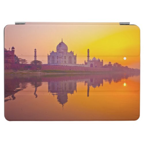 Monuments  Taj Mahal at Sunset iPad Air Cover