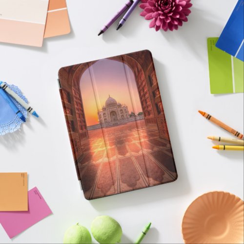 Monuments  Taj Mahal India at Sunset iPad Air Cover