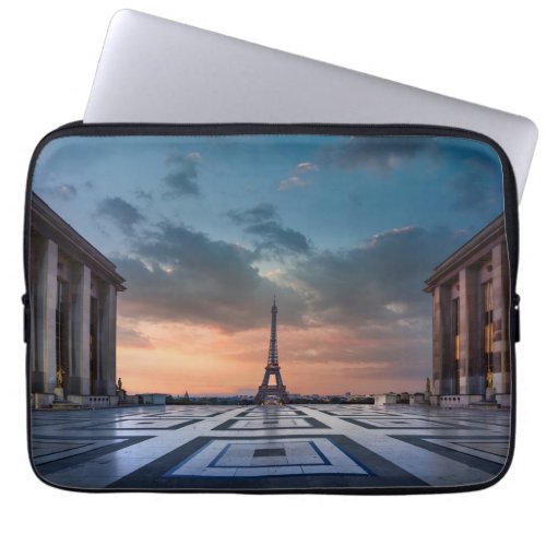 Monuments  The Eiffel Tower Laptop Sleeve