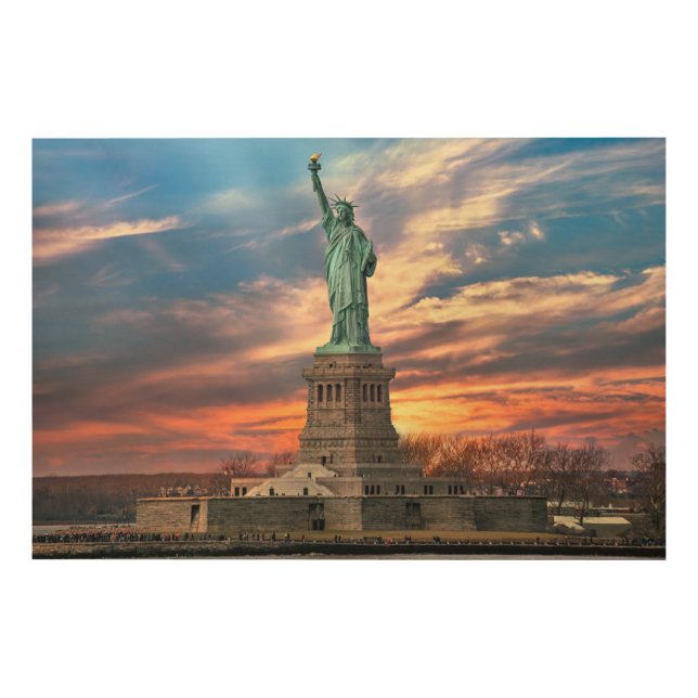 Monuments | The Statue of Liberty Wood Wall Art (Front)