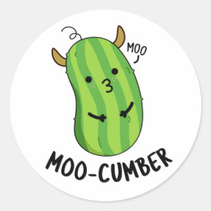 Moo-cumber Funny Veggie Cucumber Pun Classic Round Sticker