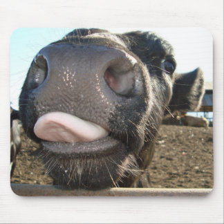 MOO KISSES MOUSE PAD