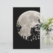 Moon behind dark leaves (Standing Front)