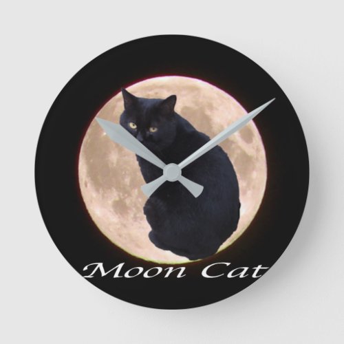 MOON CAT ROUND CLOCK