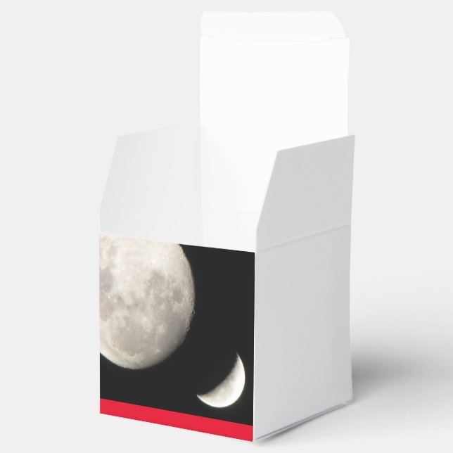 Moon  Gift  Box (Opened)