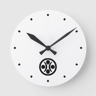 Moon stars round clock