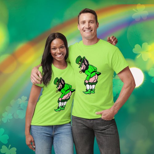 Mooning Leprechaun Unisex T_Shirt