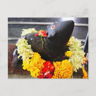 Mooshika, the mouse statue postcard