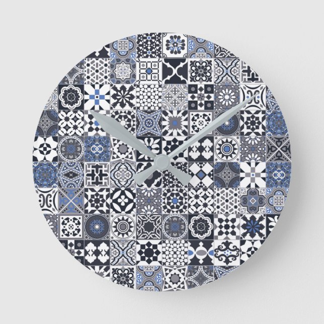 Moroccan tile black,blue,gray round clock (Front)