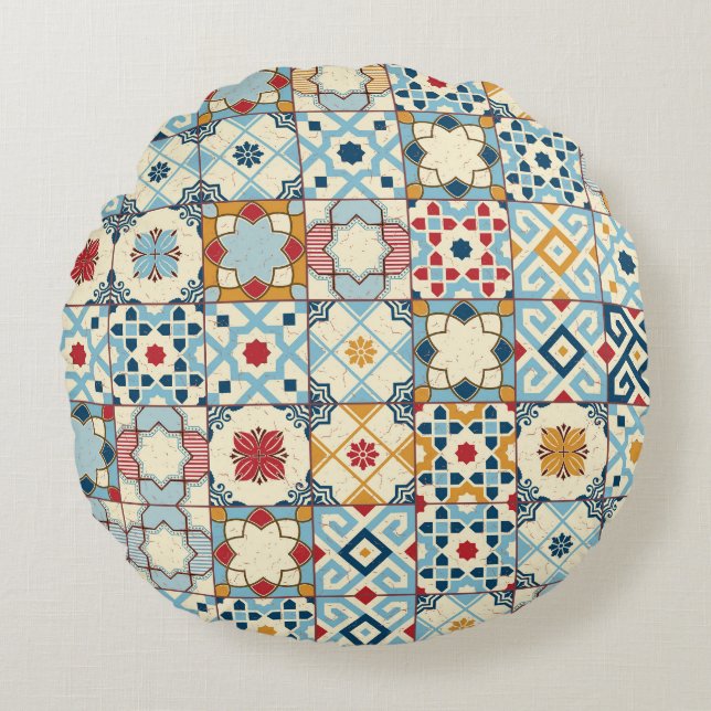 Moroccan tiles, colorful seamless pattern. round pillow (Front)