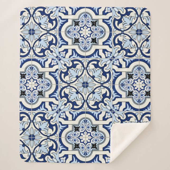 Moroccan Tiles: Gorgeous Blue Patterns. Sherpa Blanket (Front)