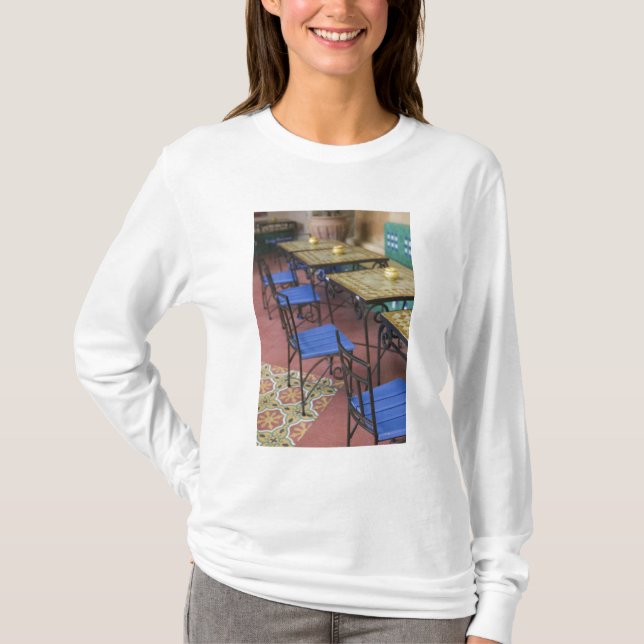 MOROCCO, Casablanca: Ancienne (old) Medina, T-Shirt (Front)