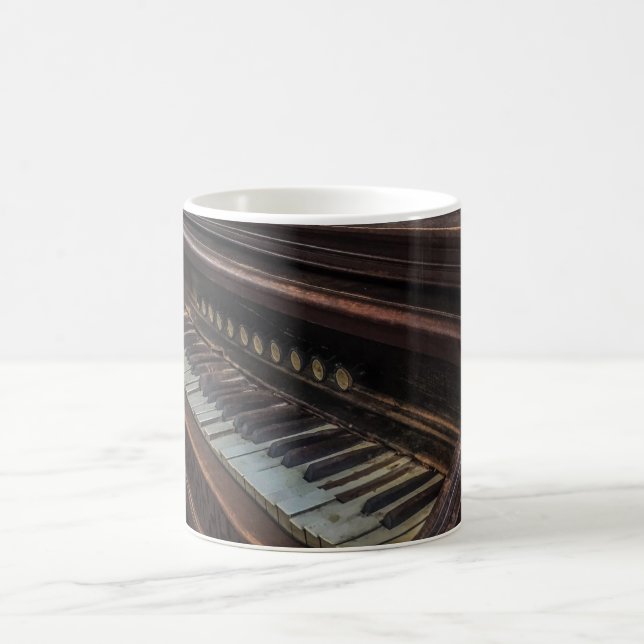 Morphing Mug, 11 oz Color Morph Mug (Center)