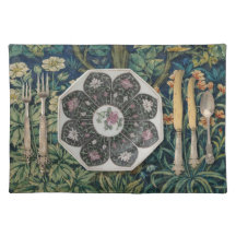 Morris Print Placemat with Antique Painted Plate