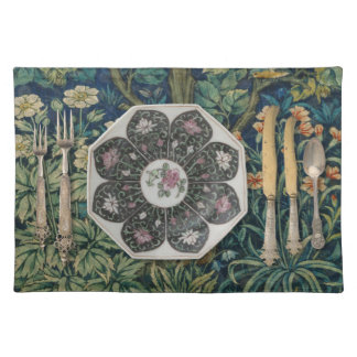 Morris Print Placemat with Antique Painted Plate