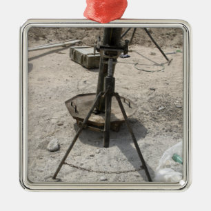 Mortar tubes metal ornament