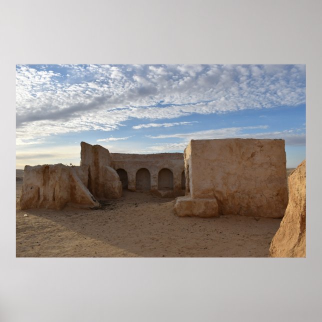 Mos Espa on planet Tatooine  Poster (Front)