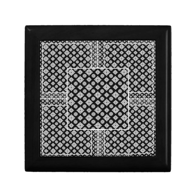 Mosaic Pattern 01.BW.b Gift Box (Front)